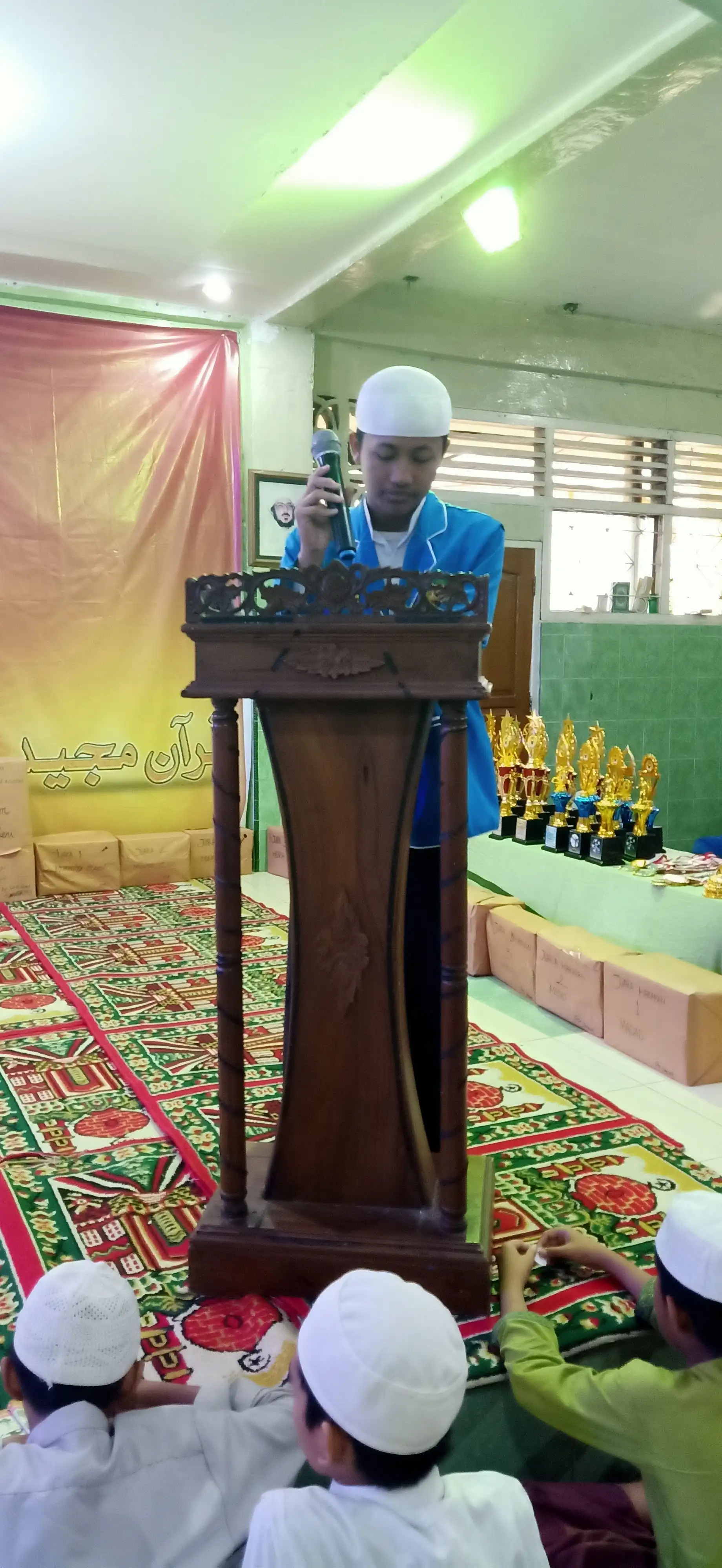 Pembagian Hadiah 9